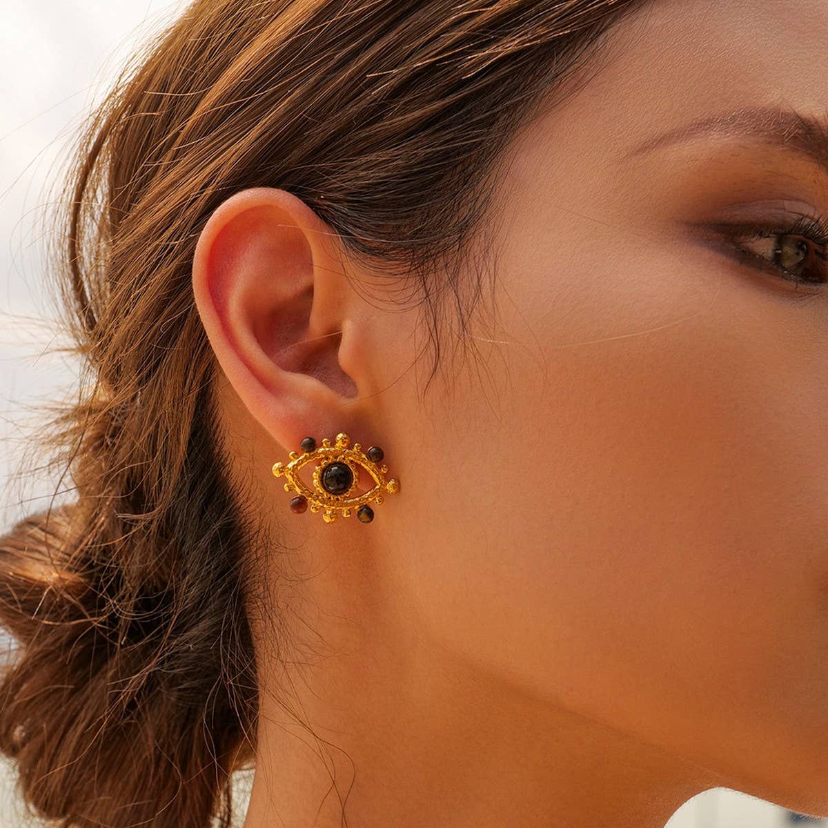 LIGHT LUXURY LACE HOLLOW TIGER EYE STONE EARRINGS