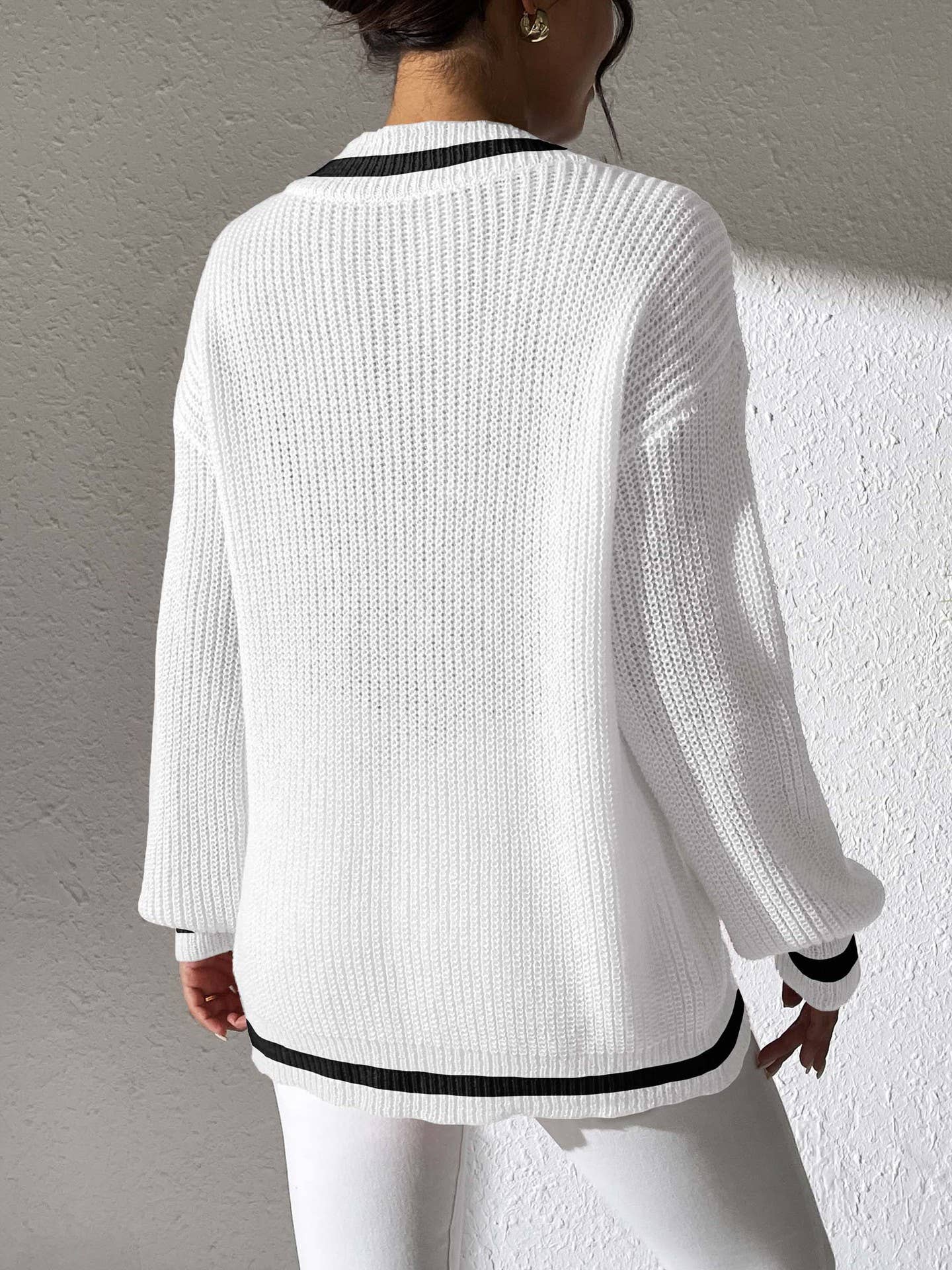 V-NECK LONG SLEEVE SWEATER BEADED CASUAL BASE