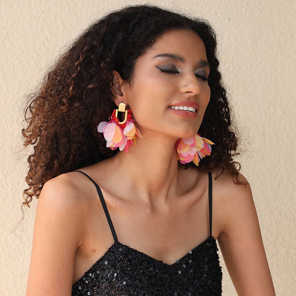 U-Shaped Beaded Tassel Earrings ? Dopamine Style