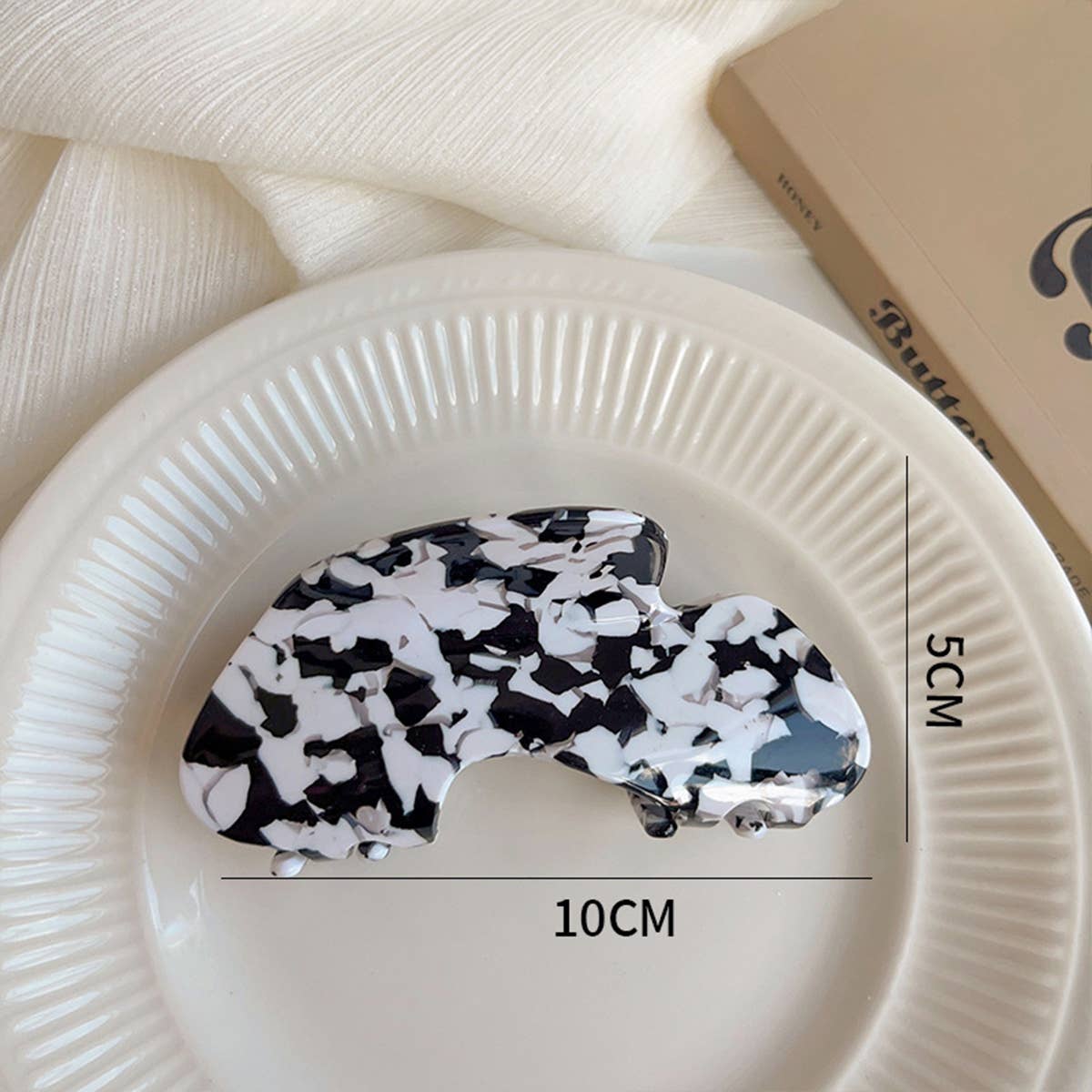 Simple Acetate Hair Claw - French Style Shark Clip