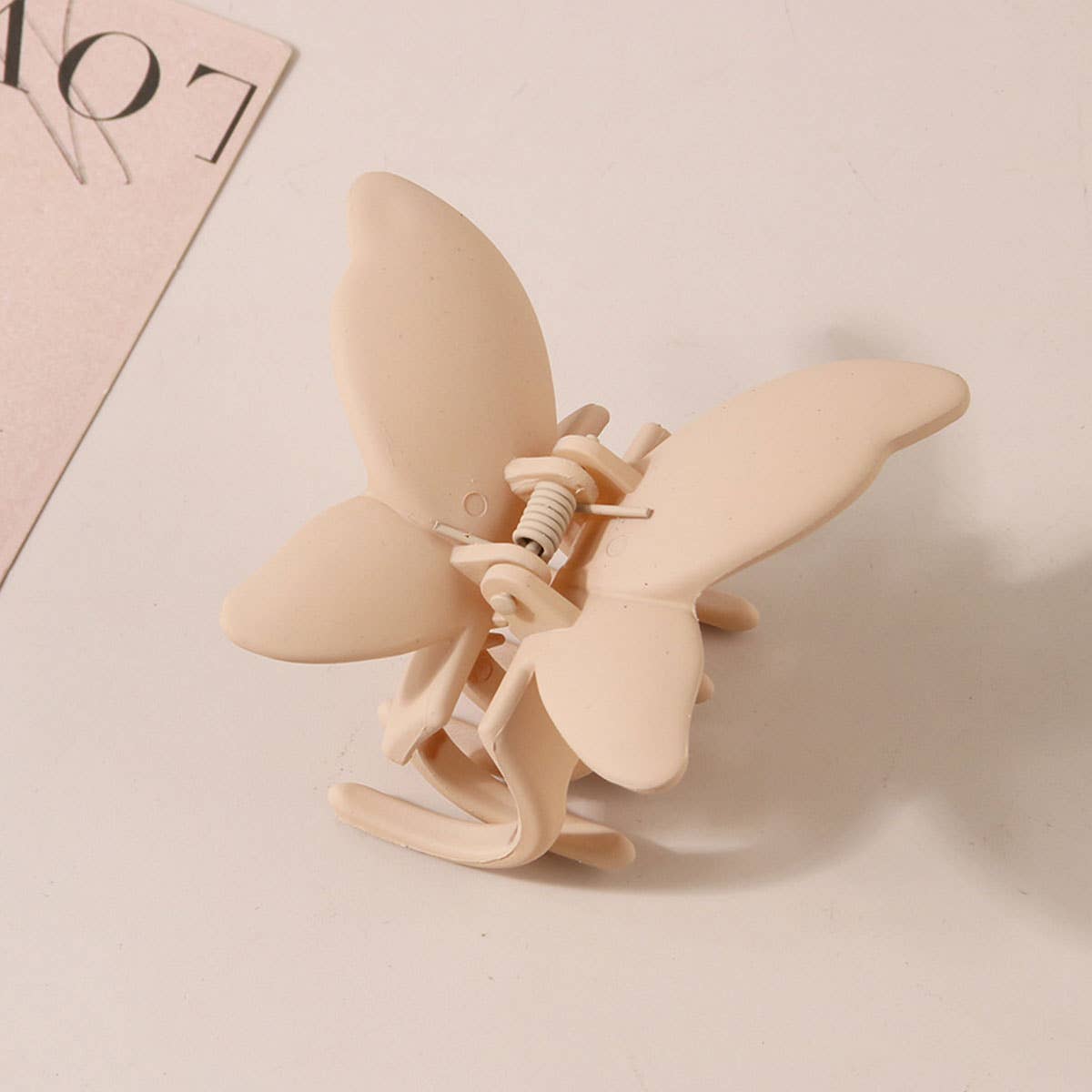 Matte Butterfly Hair Claw Clip ? Strong & Stylish_CWAHA0087