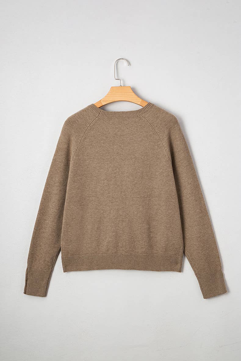 Simple and versatile round-neck pullover