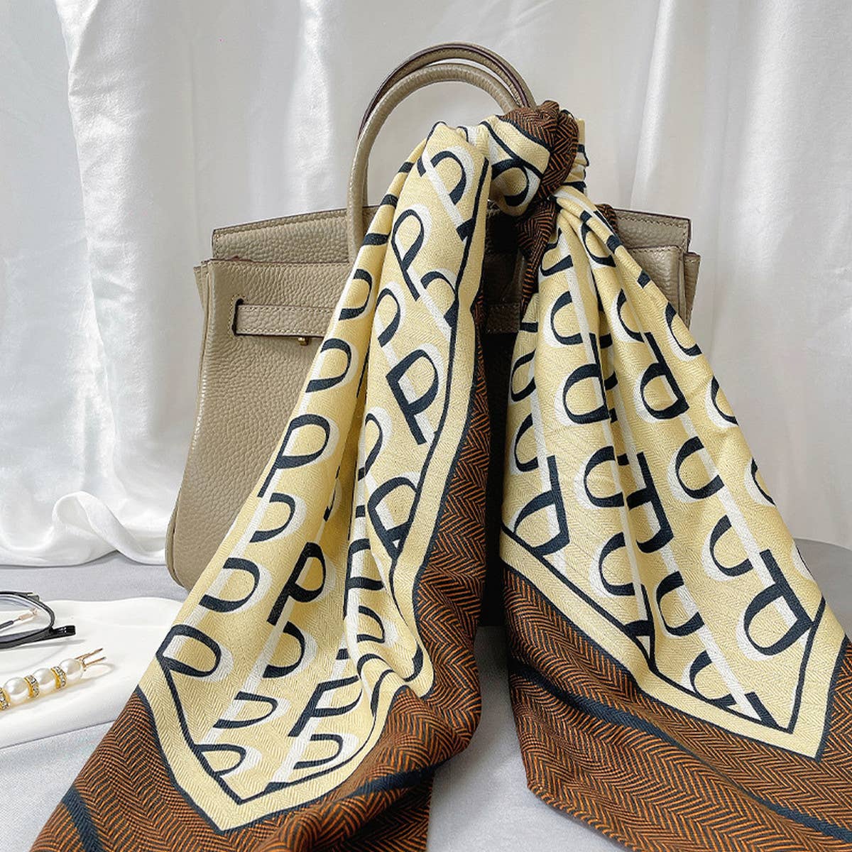 P-Letter Scarf - Elegant Fall/Winter Wool Wrap_CWASC0908