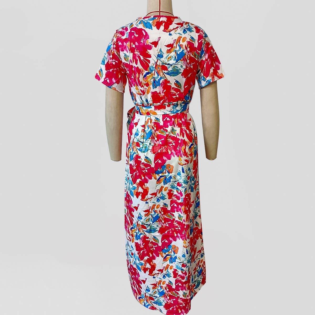 Vacation-style printed V-neck short-sleeved dress