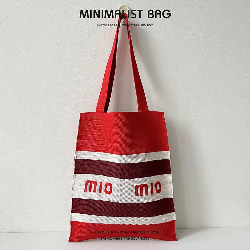 Niche cute panda knitted single-shoulder bag