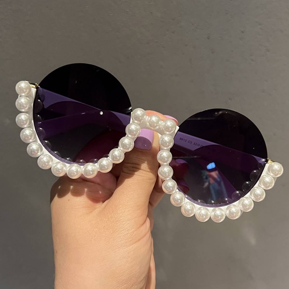 FASHIONABLE ROUND HALF-FRAME SMALL SUNGLASSES