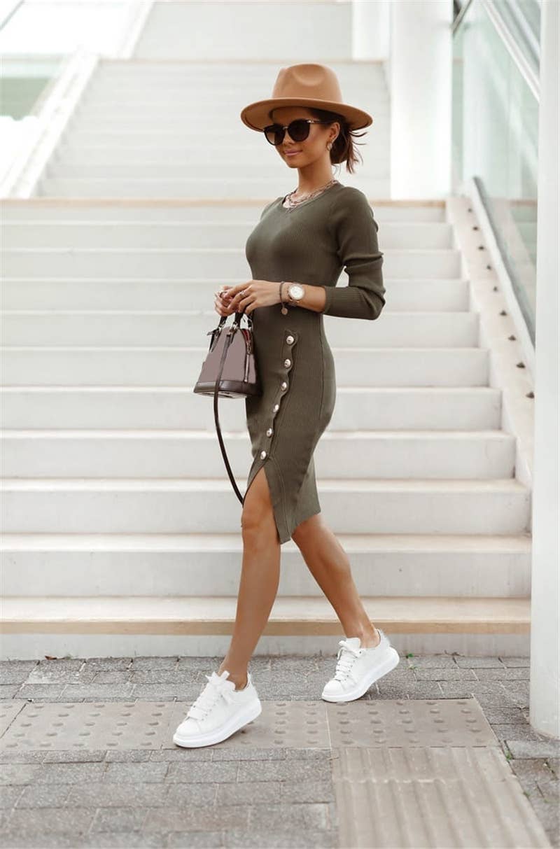 TEMPERAMENT SLIT SOLID COLOR BUTTON KNIT DRESS