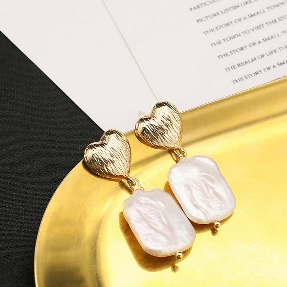 WOMEN'S HIGH-END NATURAL PEARL EARRINGS