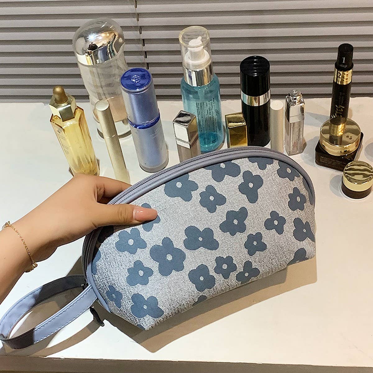 PREMIUM PRINTED FASHION PORTABLE COSMETIC BAG_CWAB4414