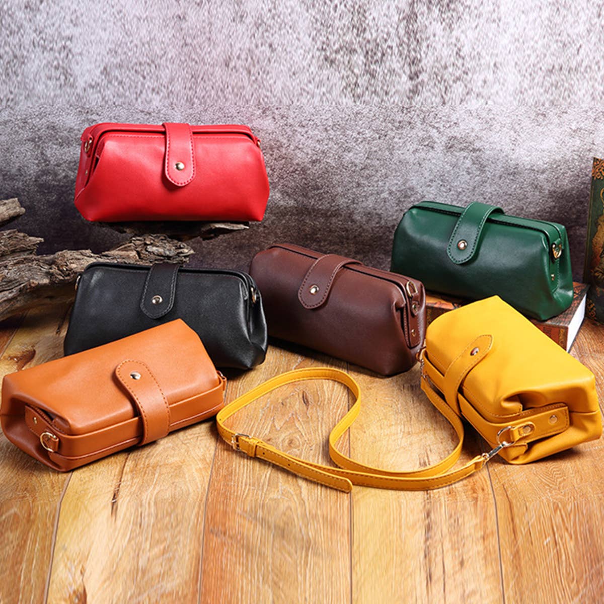 WOMEN TANNED SHOULDER BAG_CWAB0562