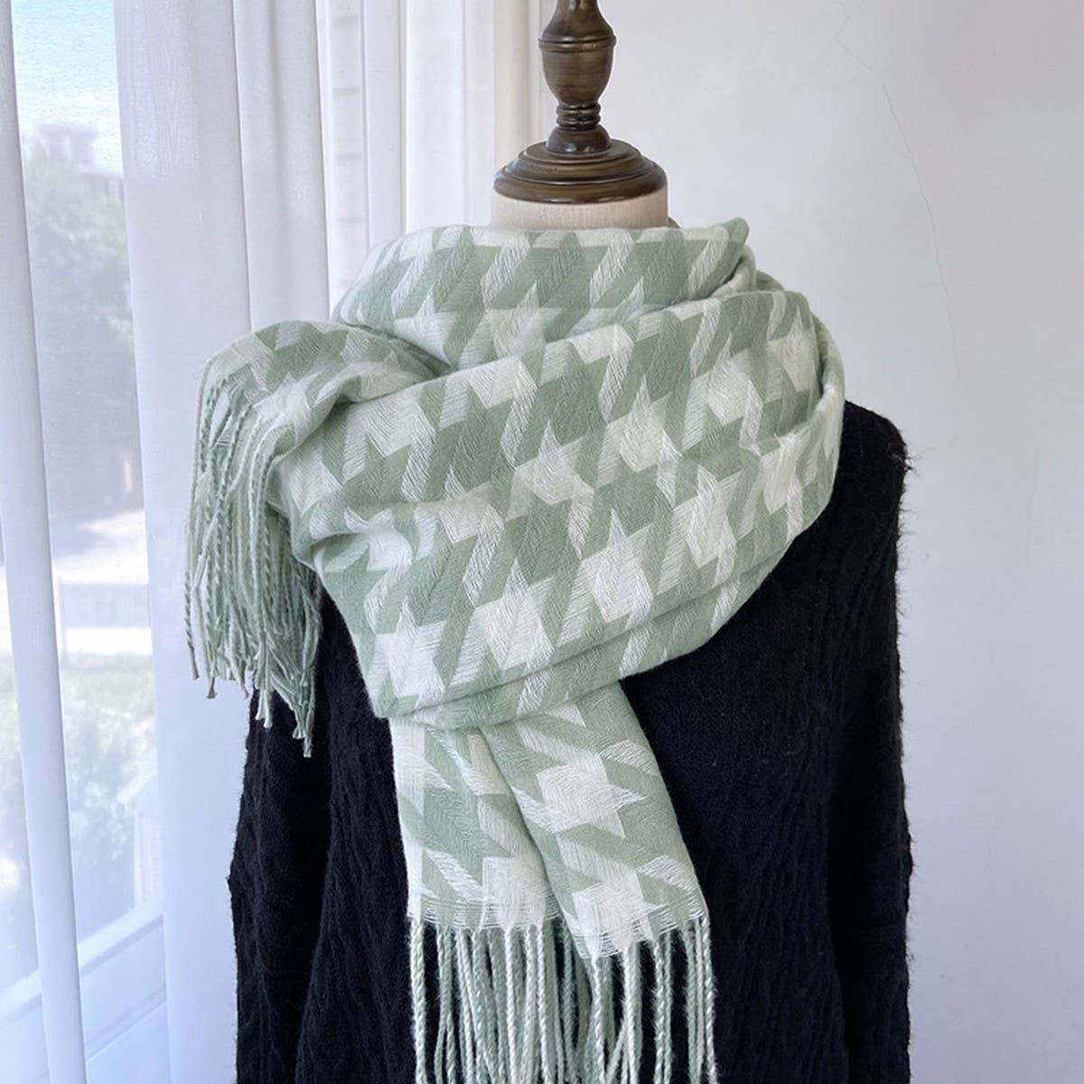 Houndstooth Tassel Scarf - Thick Winter Wrap