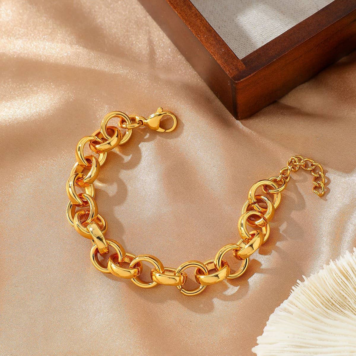 VERSATILE 18K GOLD TITANIUM STEEL BRACELET