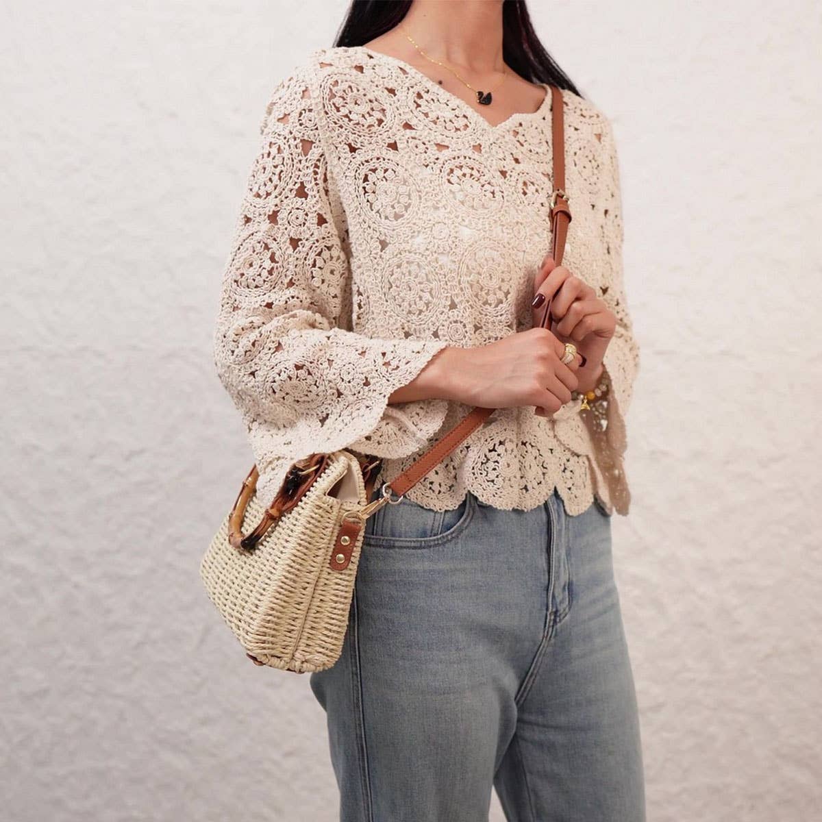 Straw Beach Bag with Bamboo Handle for Women_CWAB4694