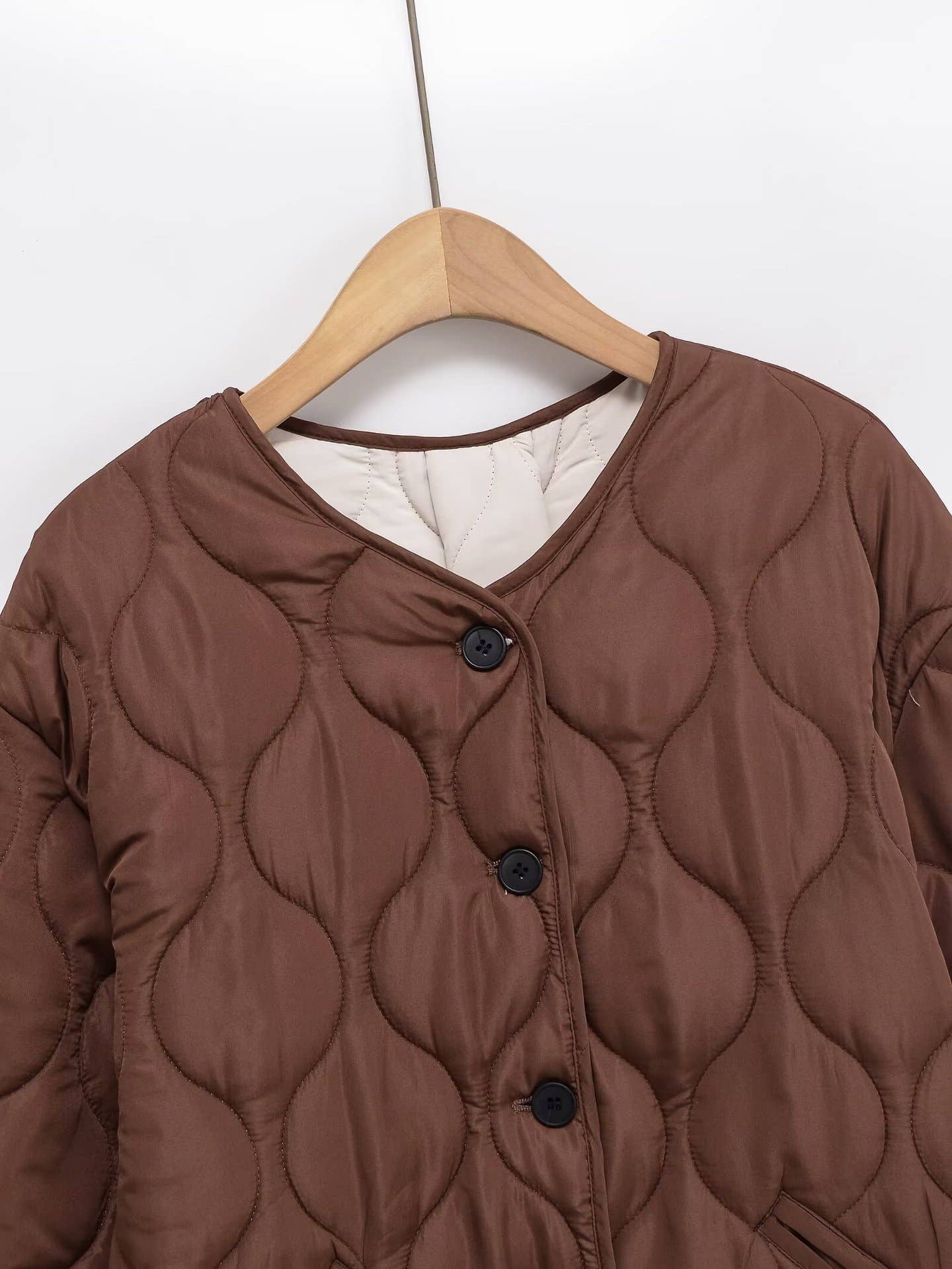 Simple quilted cotton-padded round-neck coat