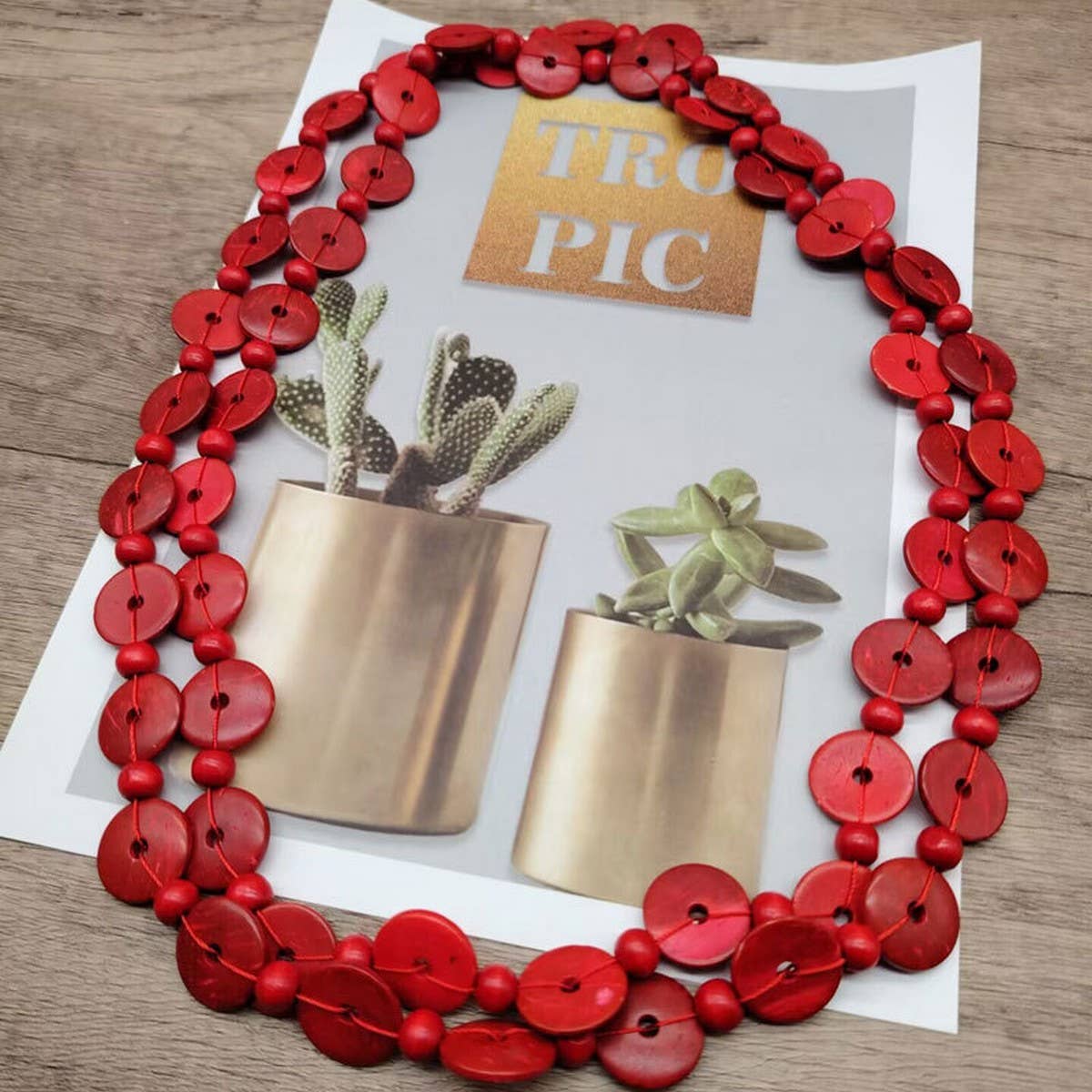 COCONUT SHELL RED MULTI-LAYER BEAD VINTAGE NECKLACE