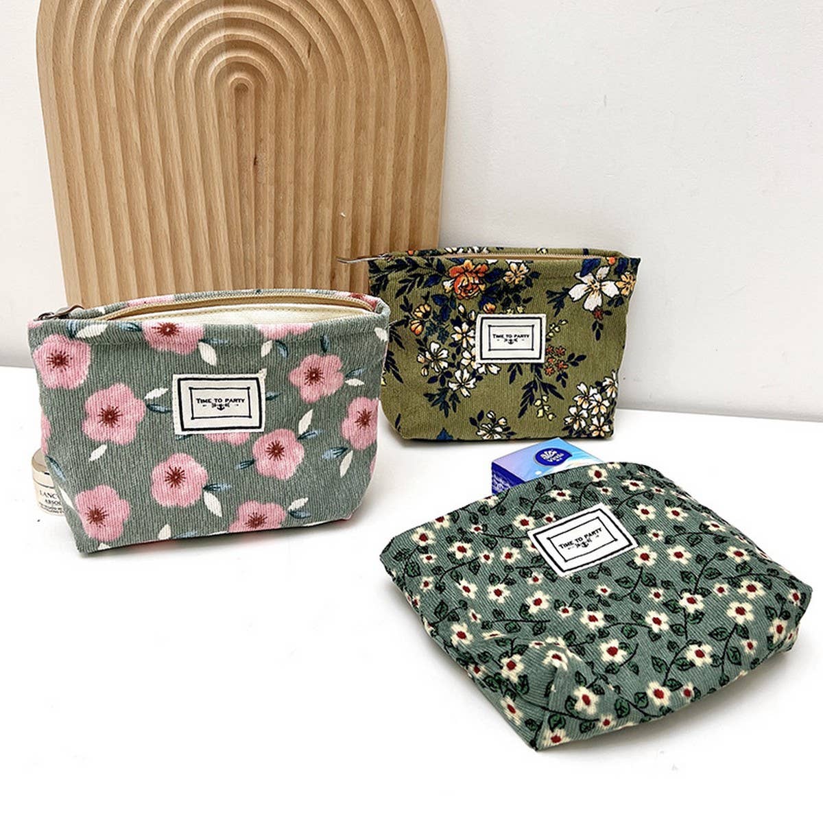 CORDUROY FLOWER PATTERN ZIPPER MAKEUP BAG_CWAB1219