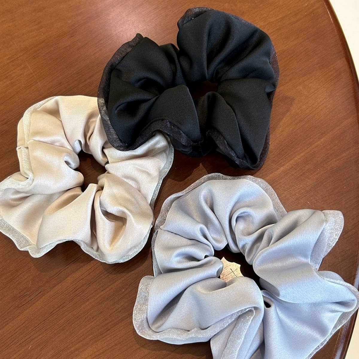 LACE SILKY COLORA HAIR SCRUNCHIES