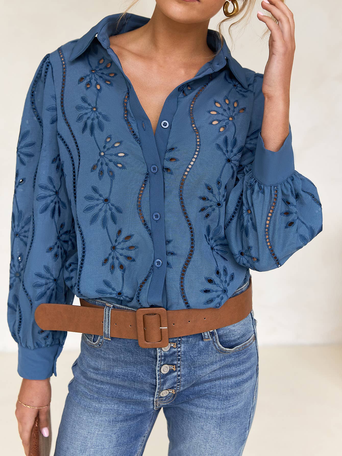 EMBROIDERED LOOPED LONG-SLEEVED LAPEL SHIRT