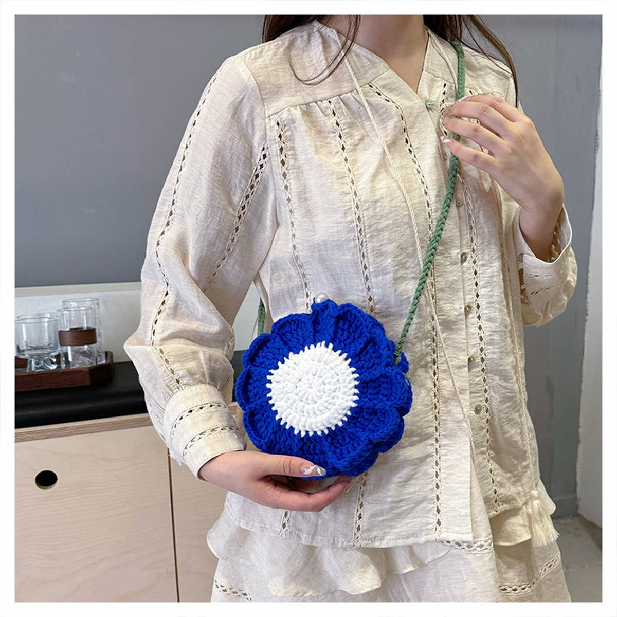 SMALL FRESH CONTRAST COLOR CROCHET SHOULDER BAG_CWAB2411