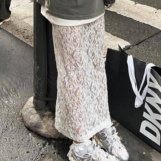 Lace skirt with jacquard cutout slit at the back