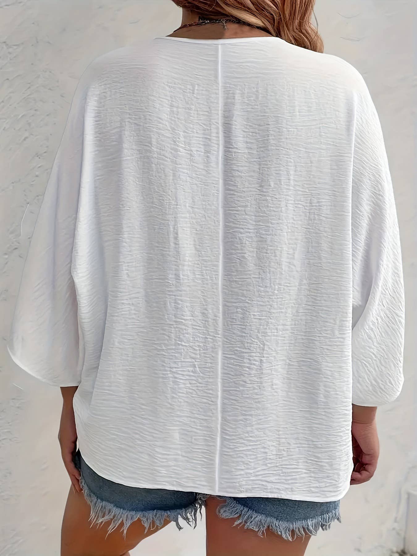 V-neck three-quarter sleeve cardigan