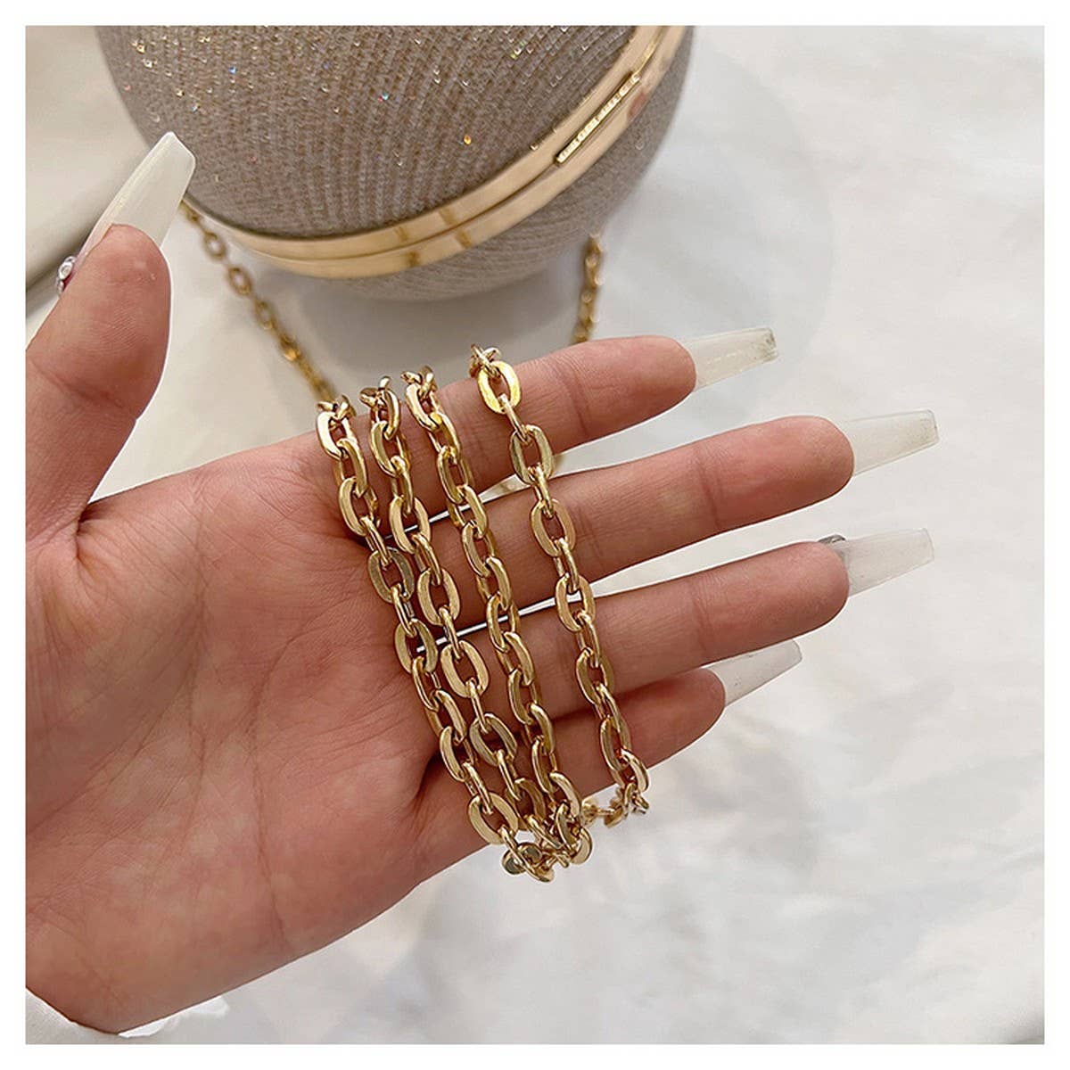 DIAMOND-STUDDED SPHERICAL  EVENING BAG CLUTCH _CWAB3247