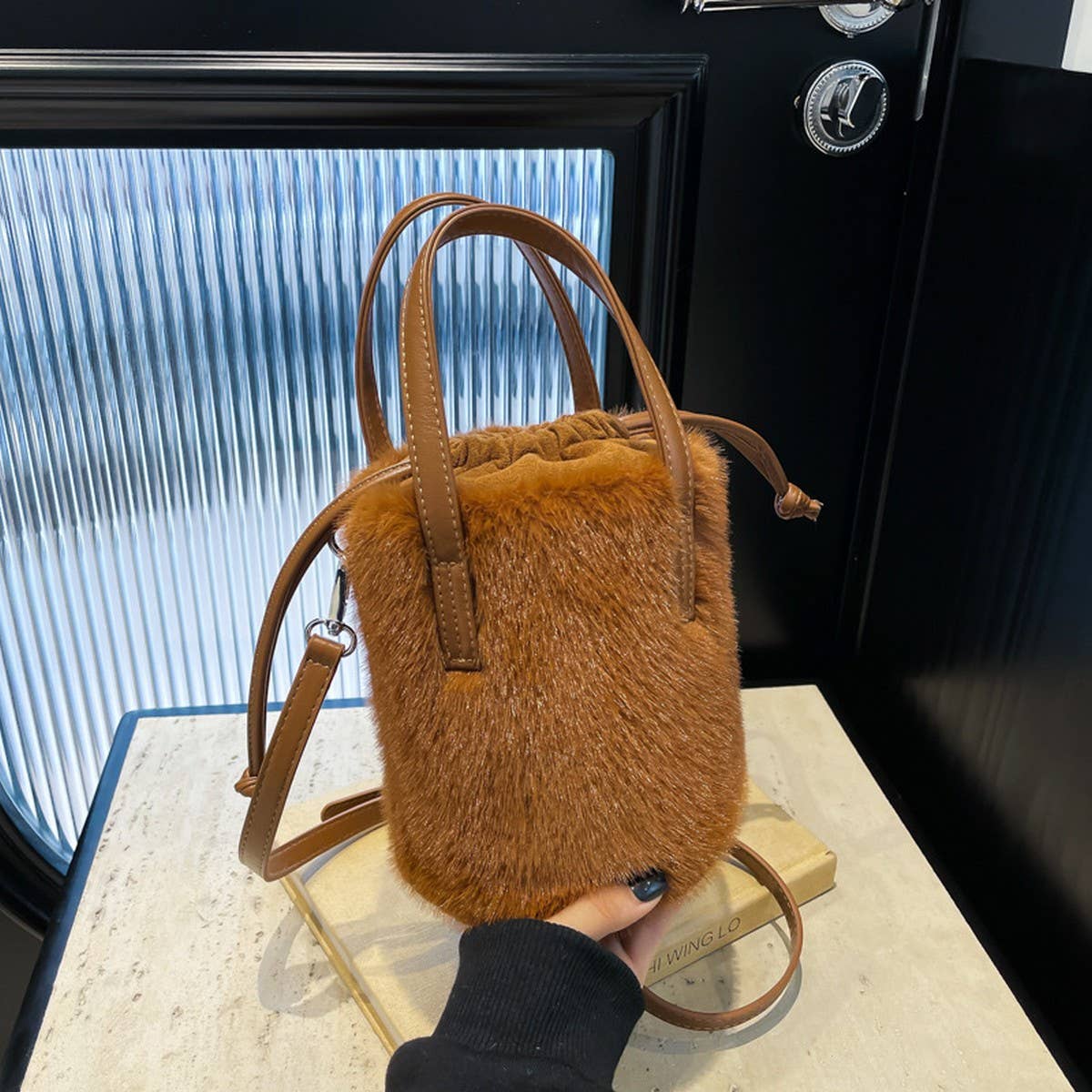 Soft Plush Bucket Bag Women Crossbody Shoulder_CUAB00558