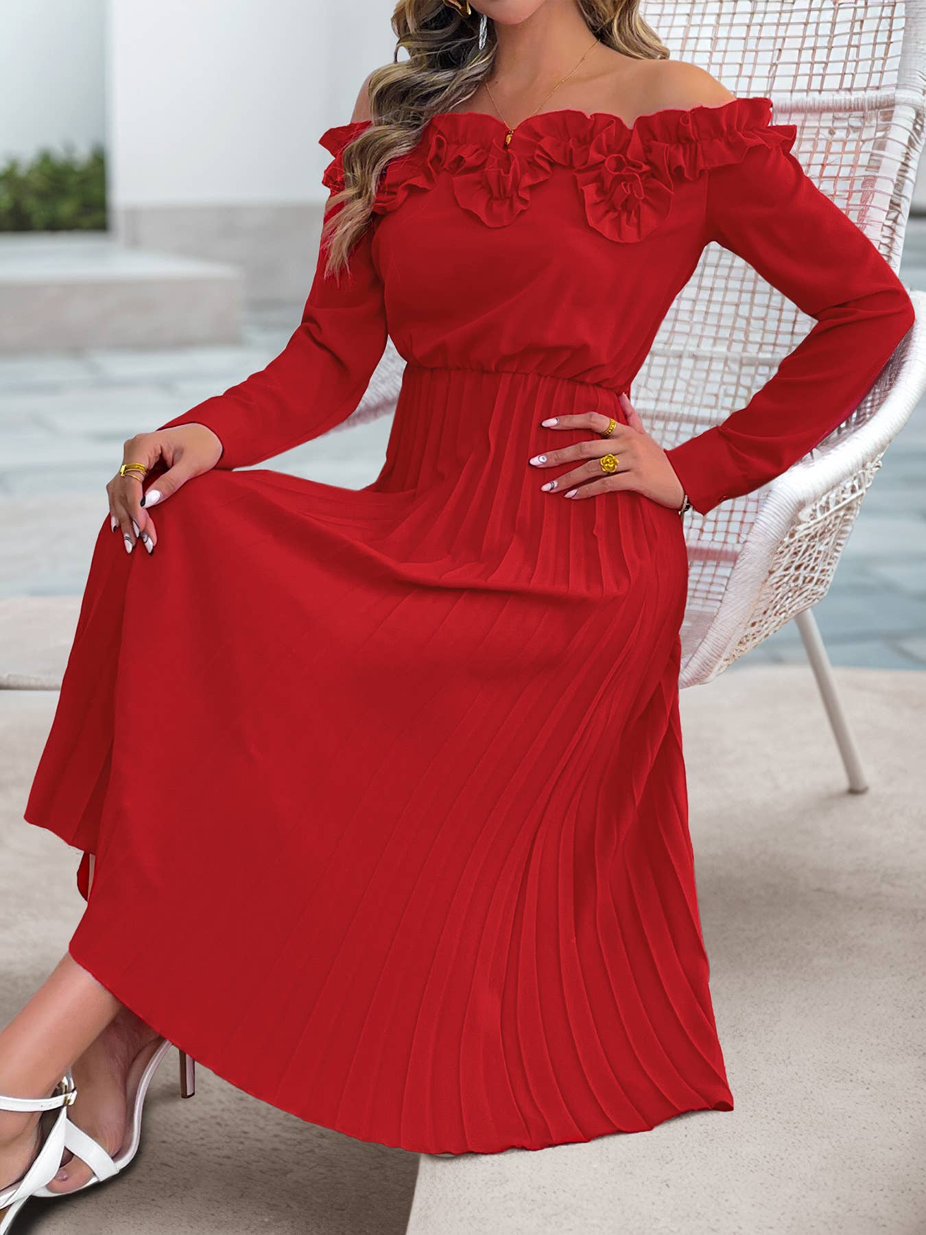 One-shoulder long-sleeved cinched waist dress