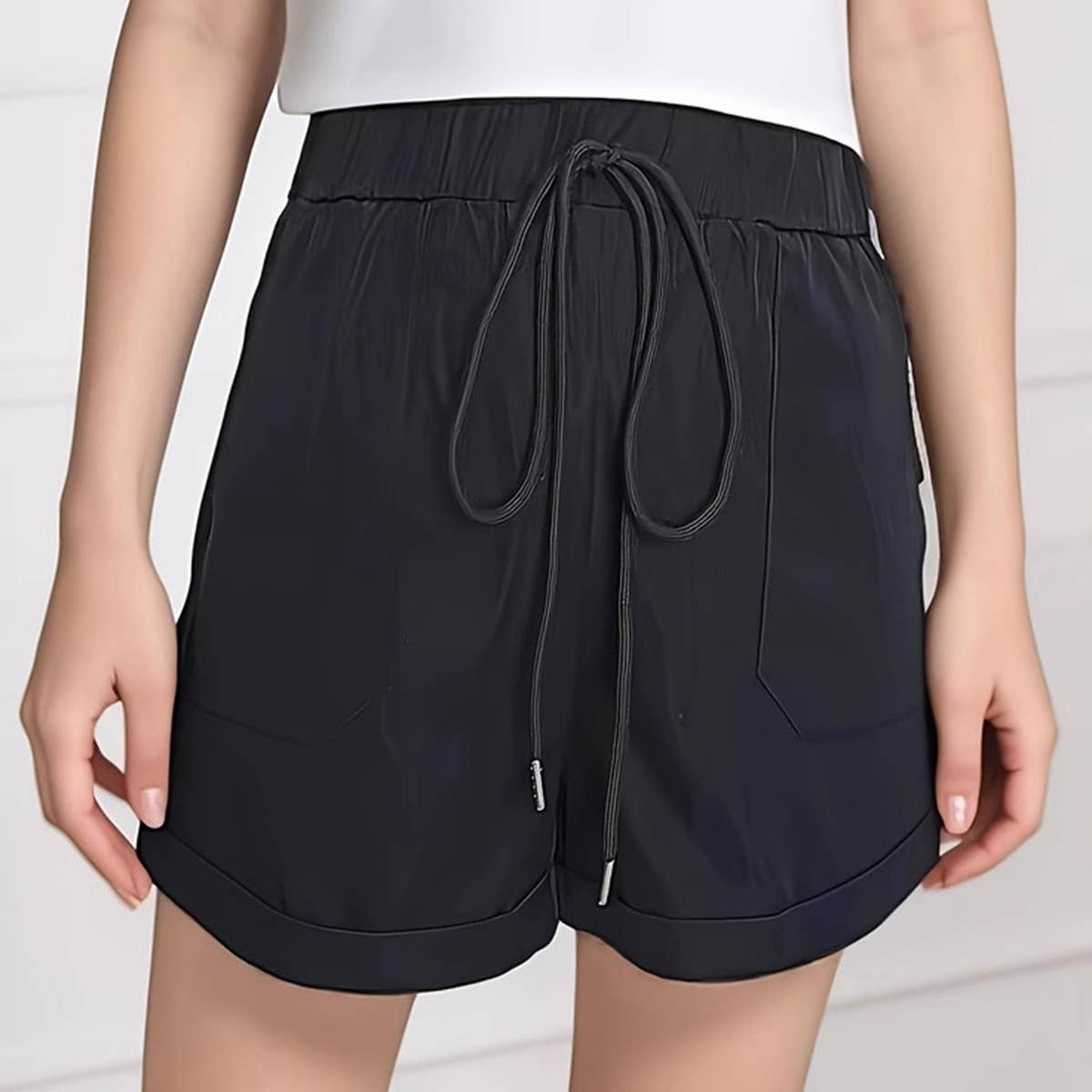 Cotton woven wide-leg shorts with large pockets