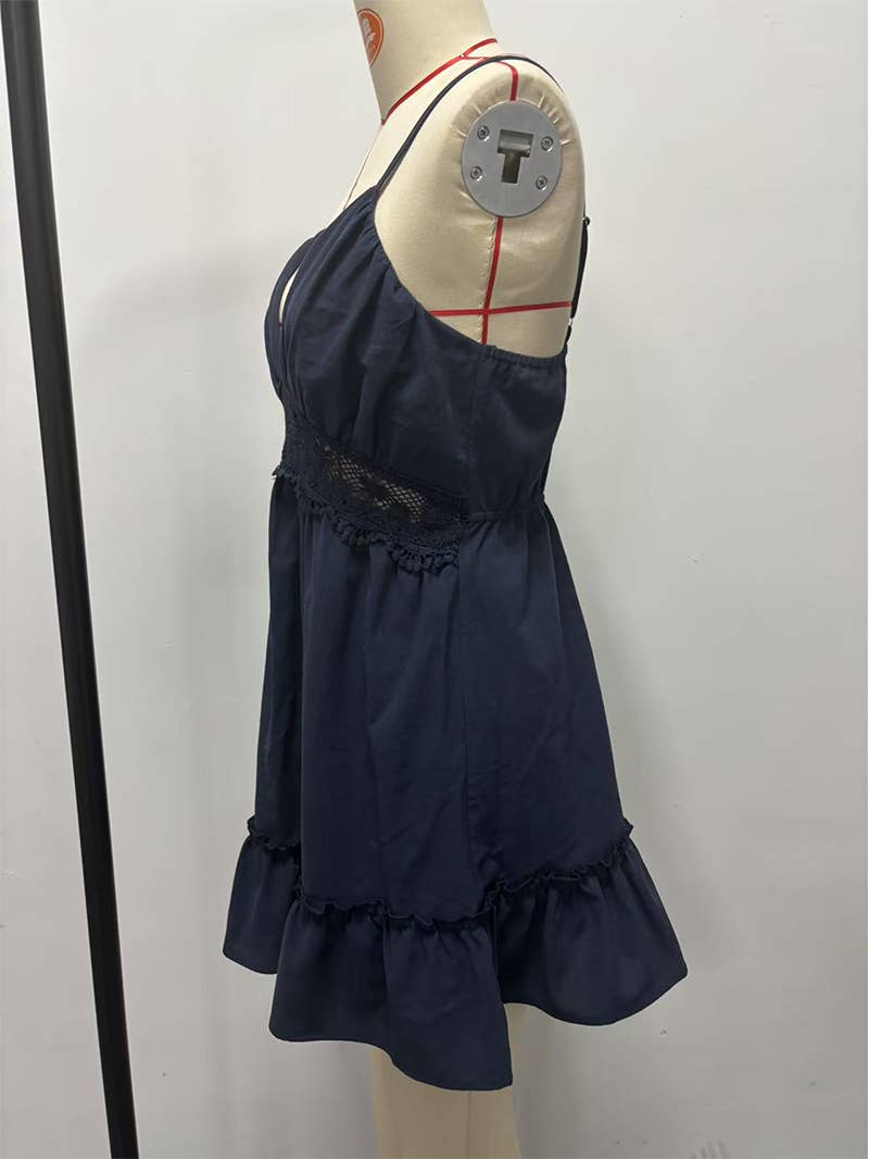 Hollowed-out black ear-trimmed,strapless dress