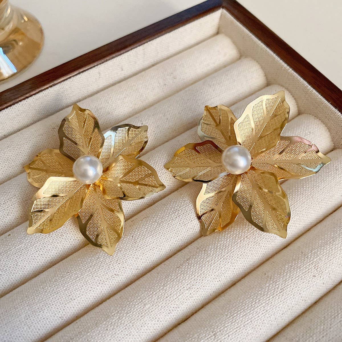 EUROPEAN AND AMERICAN METAL EXAGGERATED EARRINGS_CWAJE2343