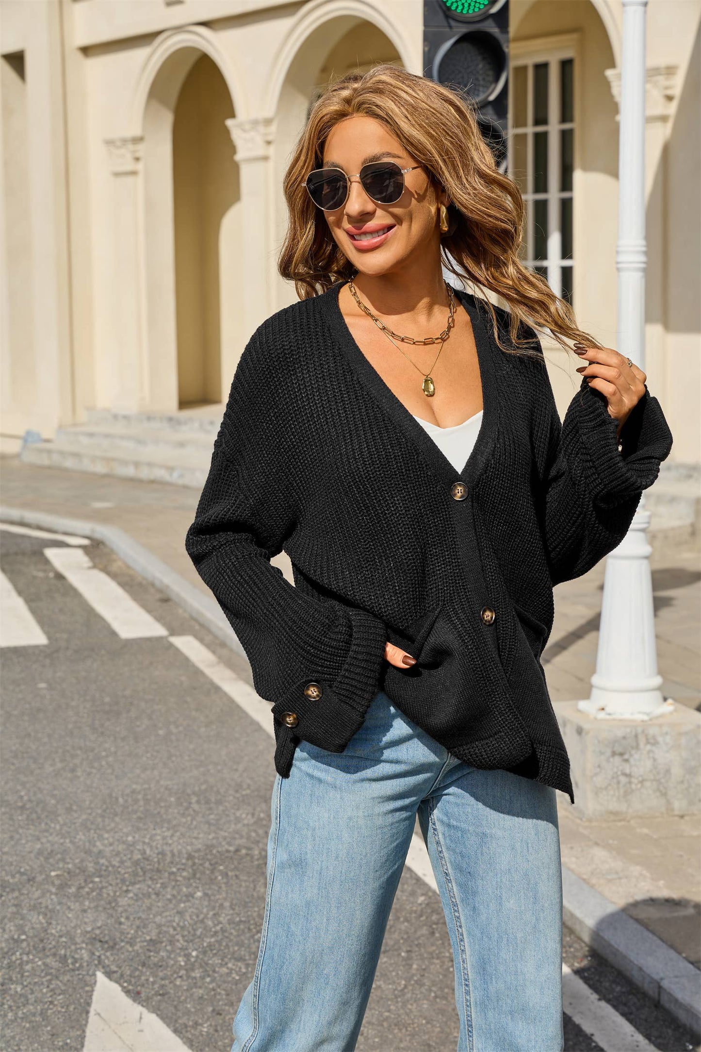 Fashionable V-neck loose knitted cardigan