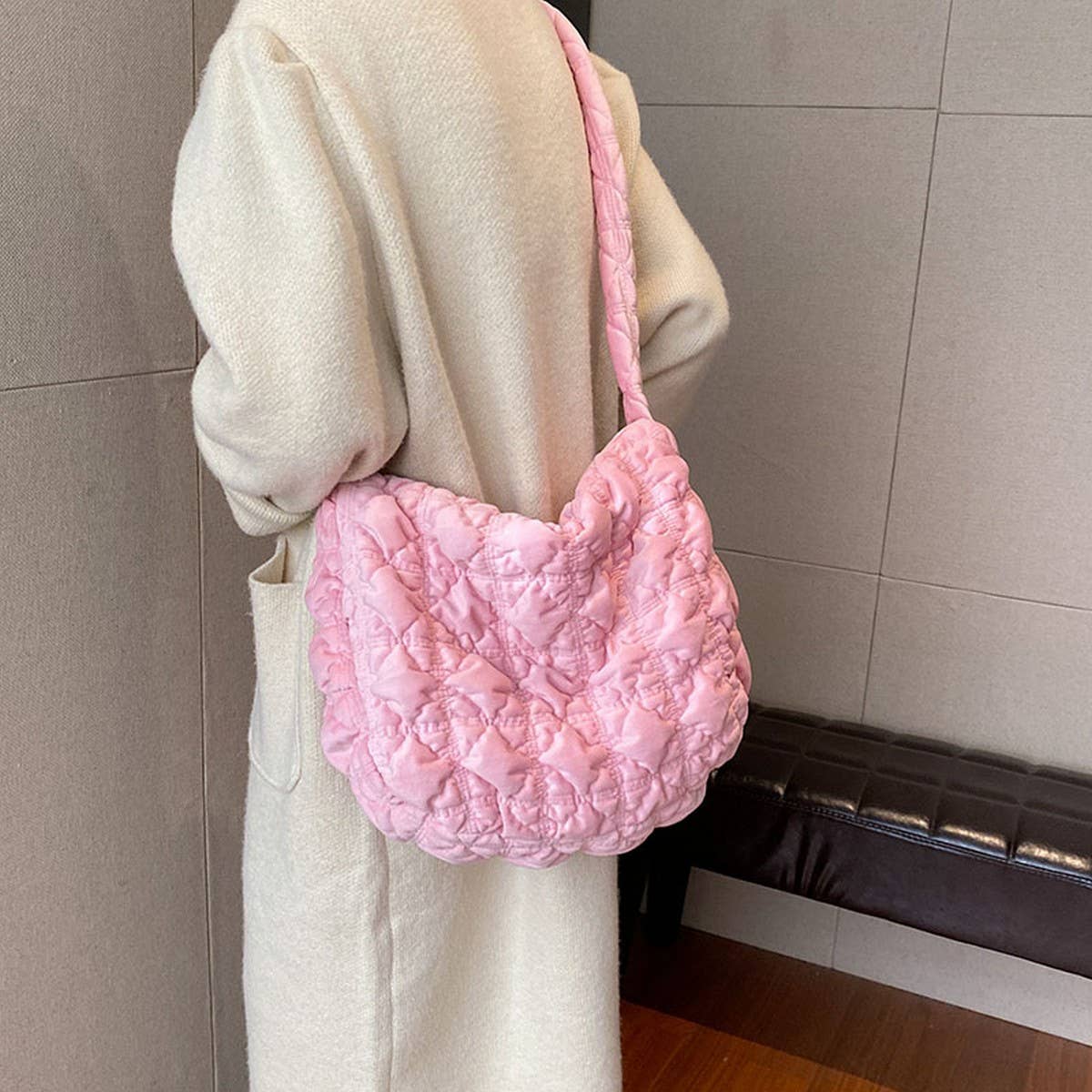Velvet Puffy Cloud Shoulder Crossbody Bag_ WMBG6936-023