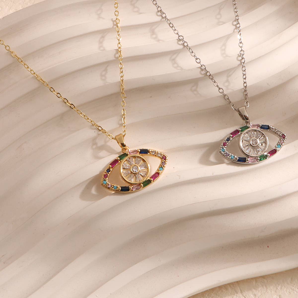 Zircon eye titanium steel collarbone chain