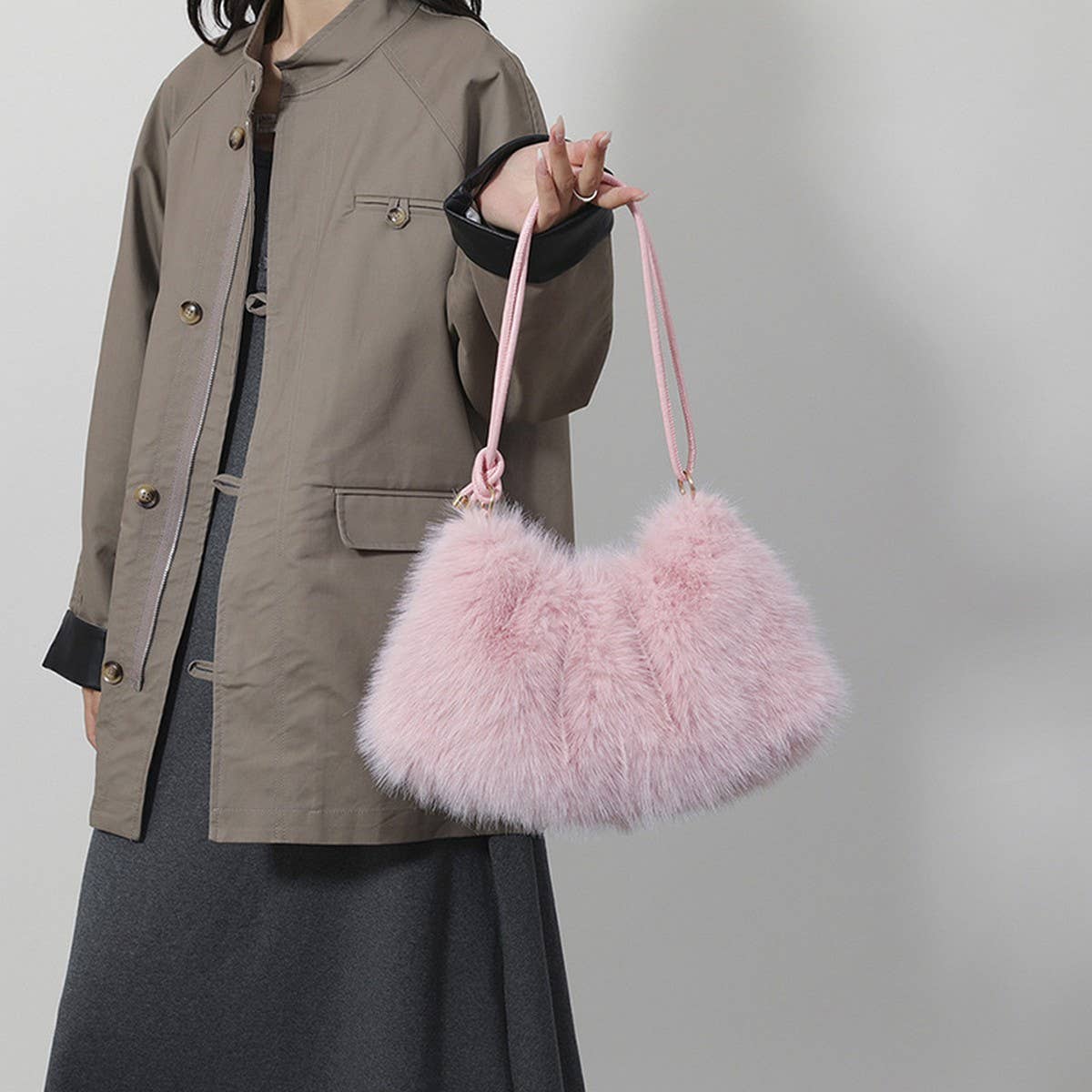 WINTER FASHIONABLE ALL-MATCH FUR PLUSH BAG_CWAB3918