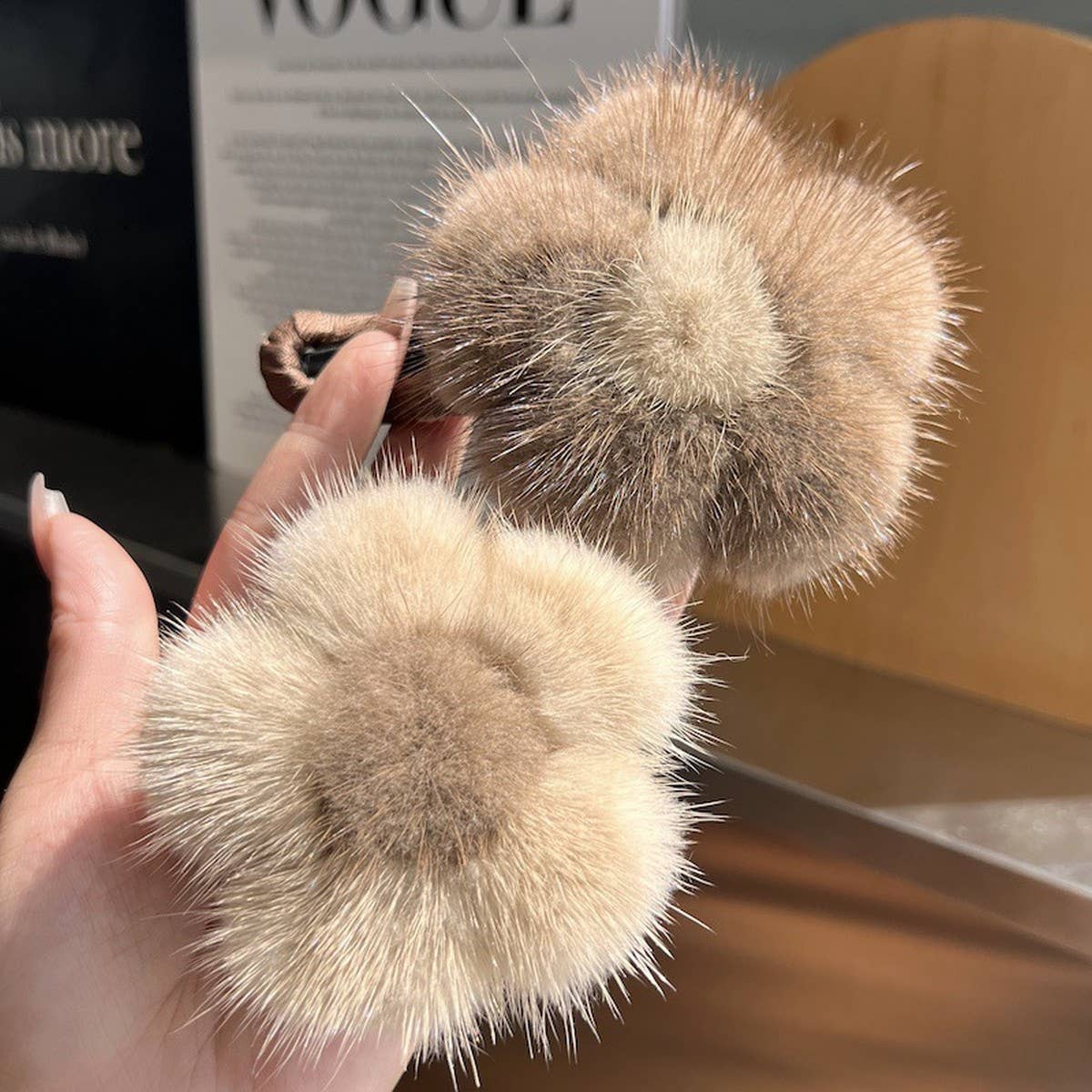 Autumn Winter Plush Hair Claw Floral Duckbill Clip_CWAHA3306