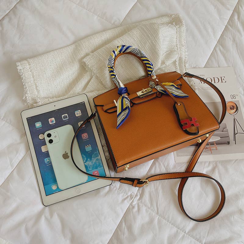 Retro large-capacity hand-held crossbody bag