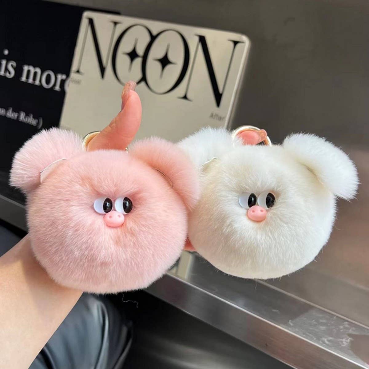 CUTE PIG PLUSH CAR KEYCHAIN BAG ACCESSORIES