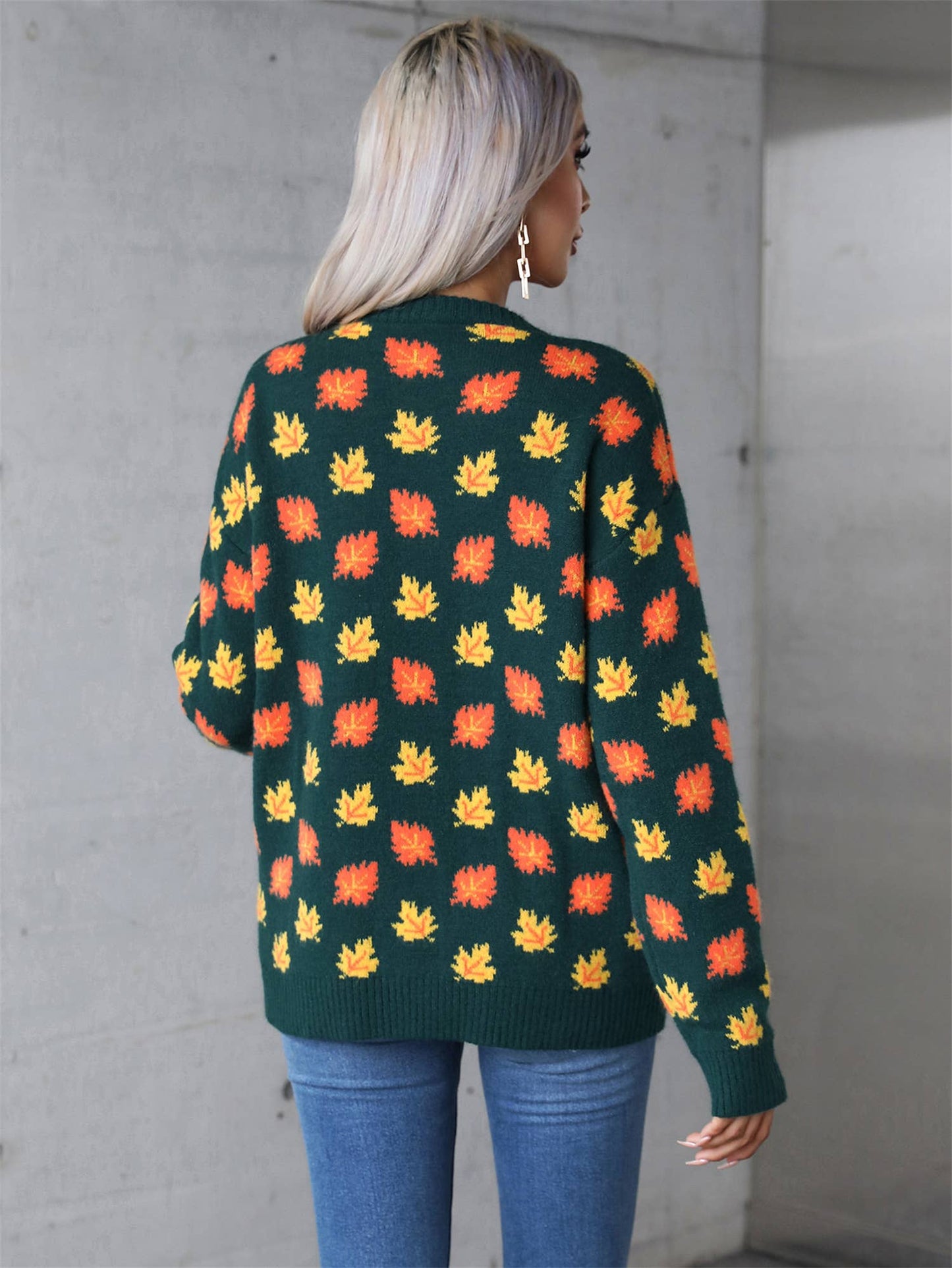LEAVES CHRISTMAS CREWNECK SWEATER KNIT