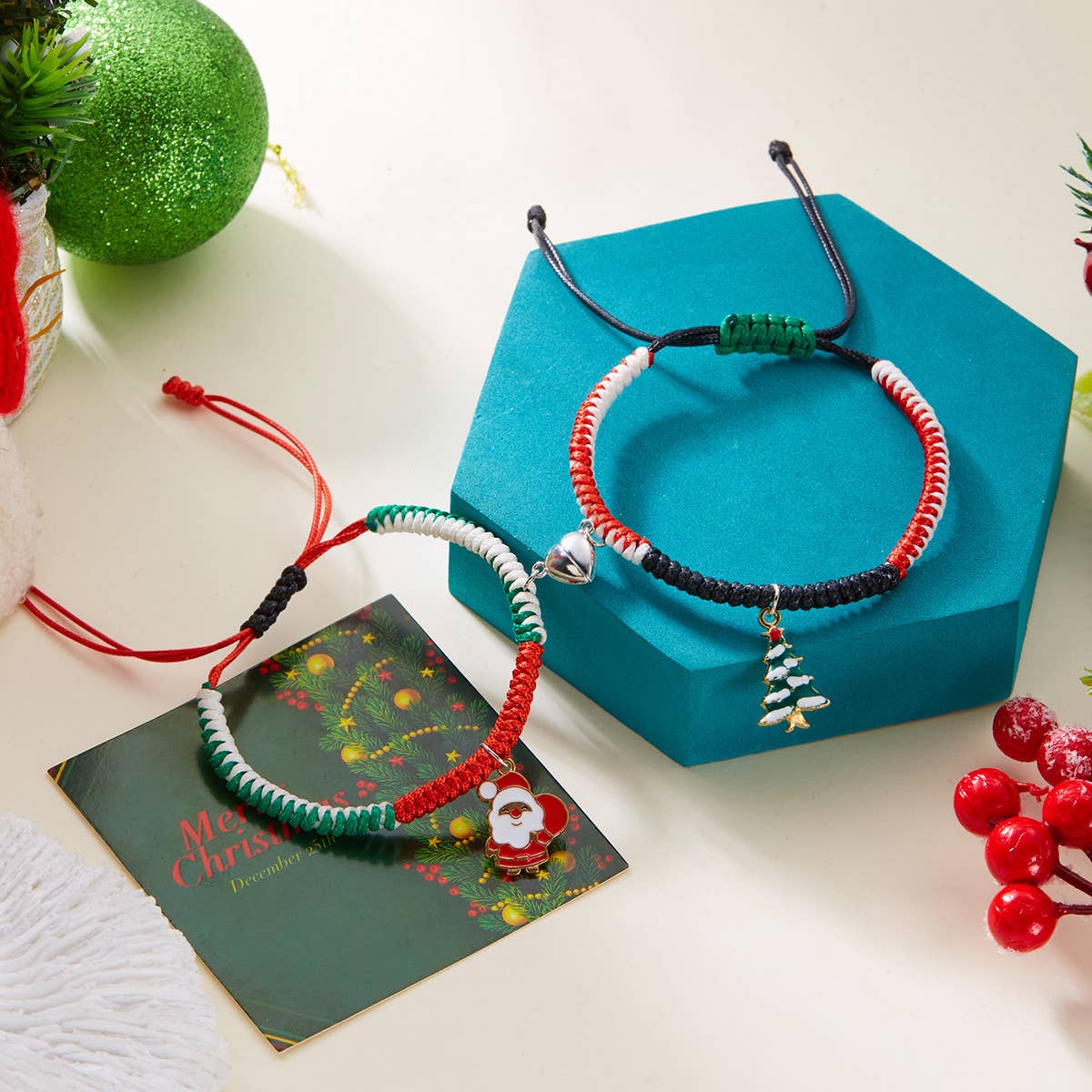 CHRISTMAS WOVEN TREE PAPER CARD MAGNETIC BRACELET