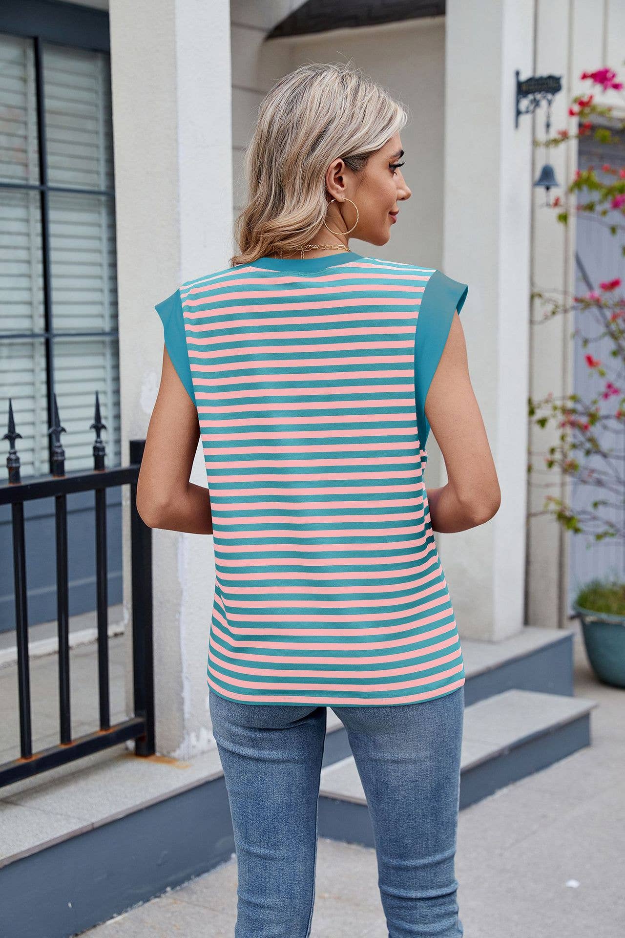 Sleeved striped color-matched crew neck tank top