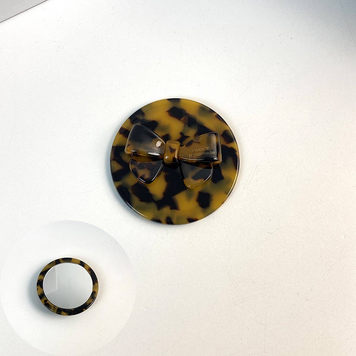 Acetate Bow Round Mirror Handheld Makeup Mirror_CWMM6367