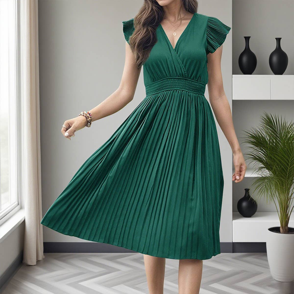 Simple,fashion and elegant solid-color dress