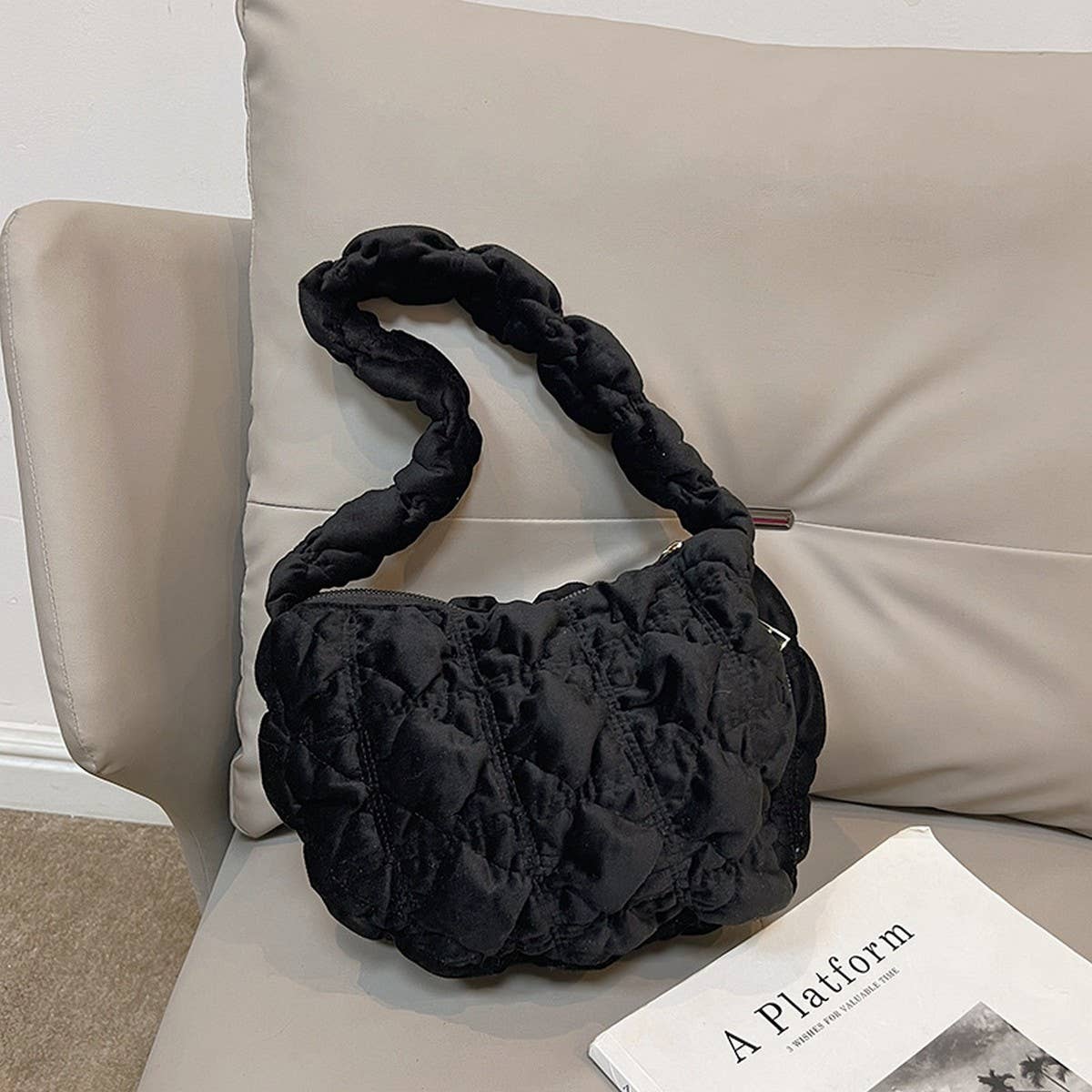 Velvet Fuzzy Puffy Cloud Shoulder Bag_CUAB00482