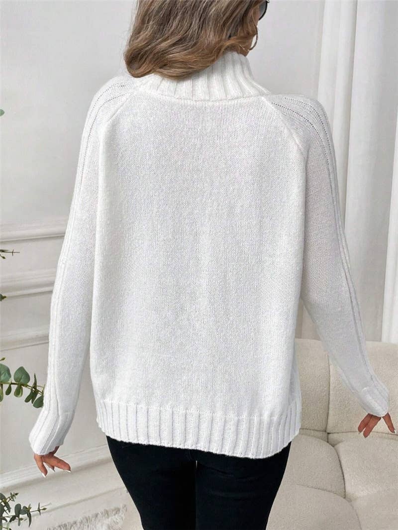 Solid-colored high-neck long-sleeved sweater