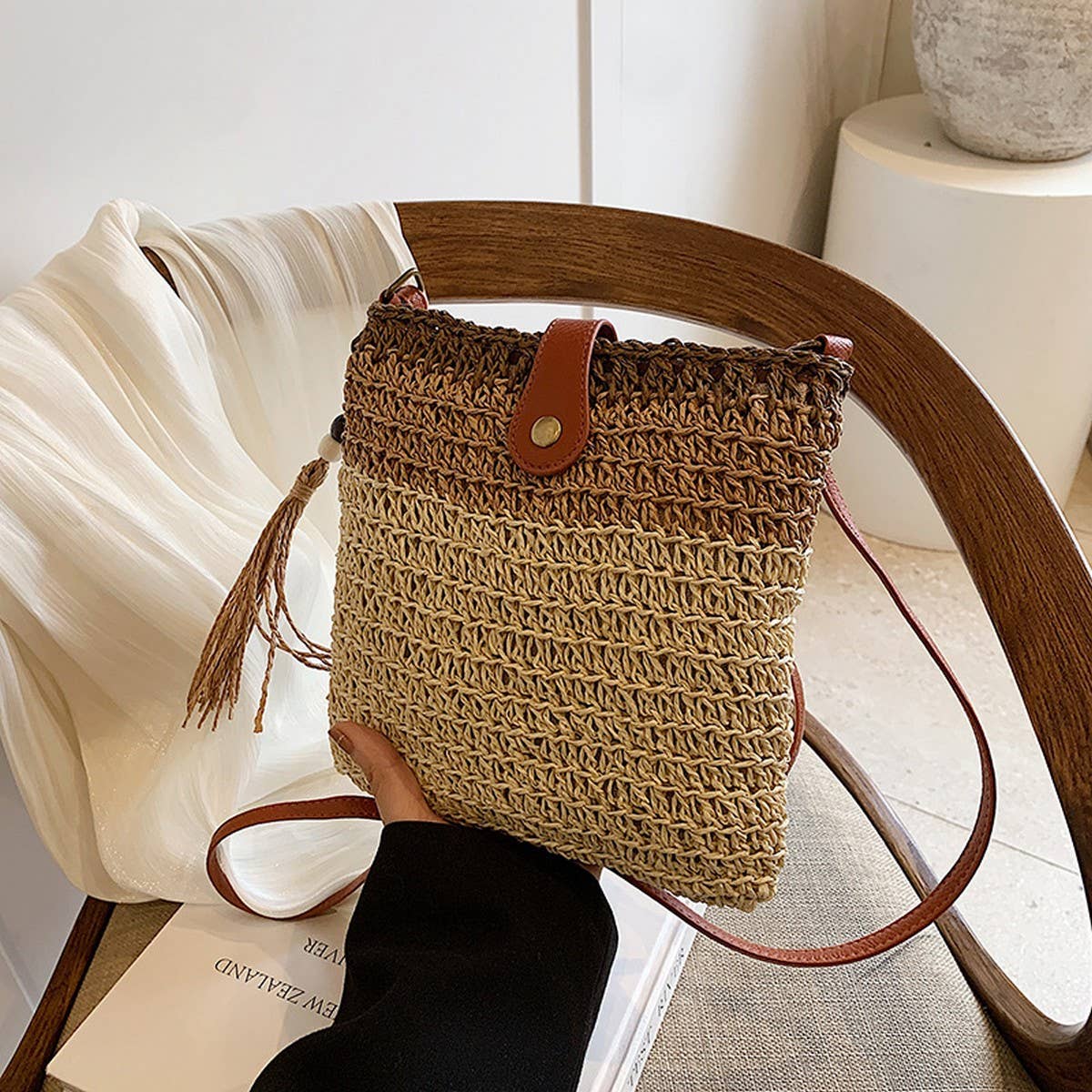 2024 NEW WOVEN STRIPED COMMUTER BAG_CWAB2304