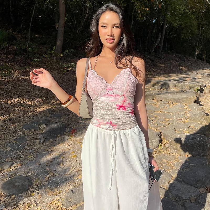 Sexy halter short lace-trimmed slimming crop top