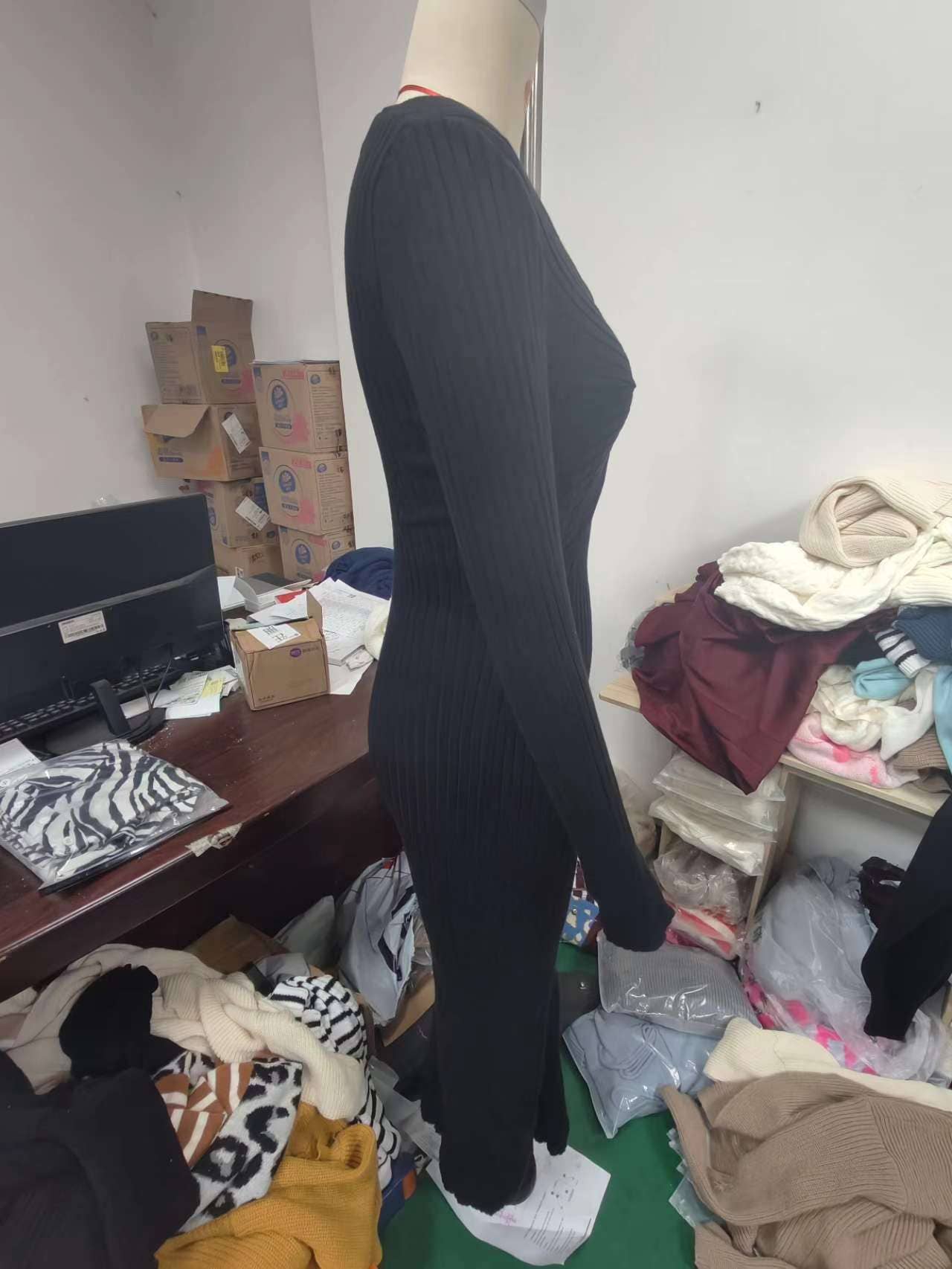 SEXY SPICE LONG SLEEVE TWIST PLEATED LONG DRESS