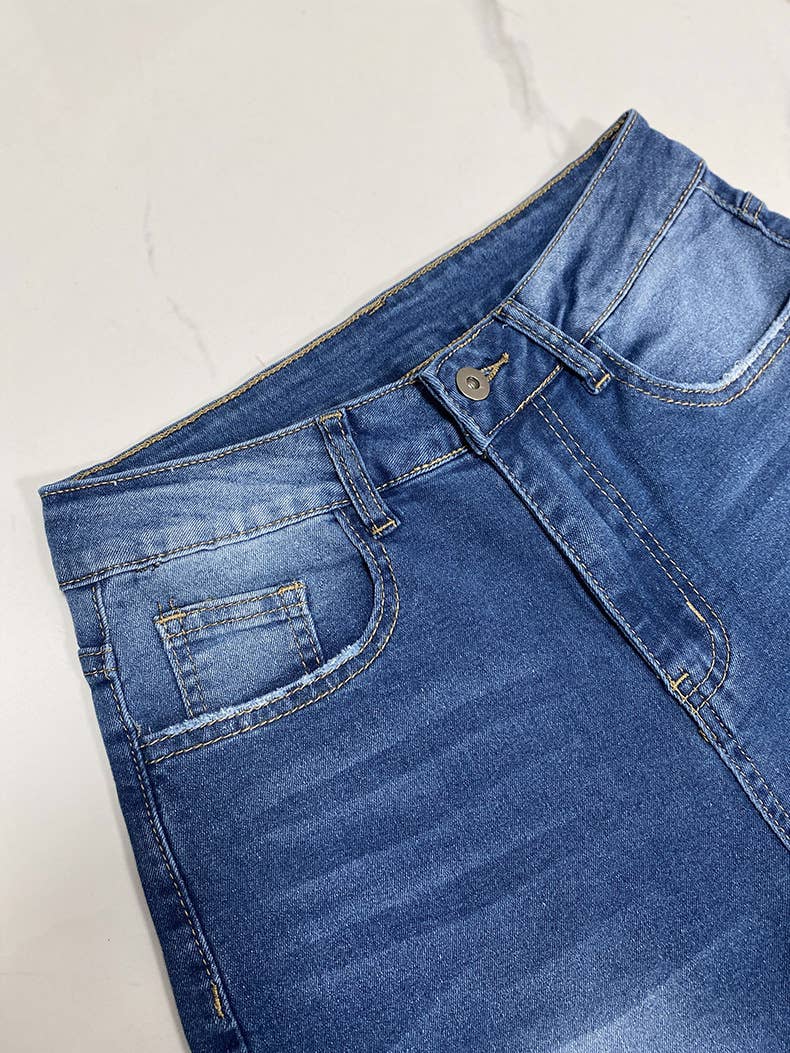 FASHIONABLE HIGH-WAISTED STRAIGHT-LEG JEANS