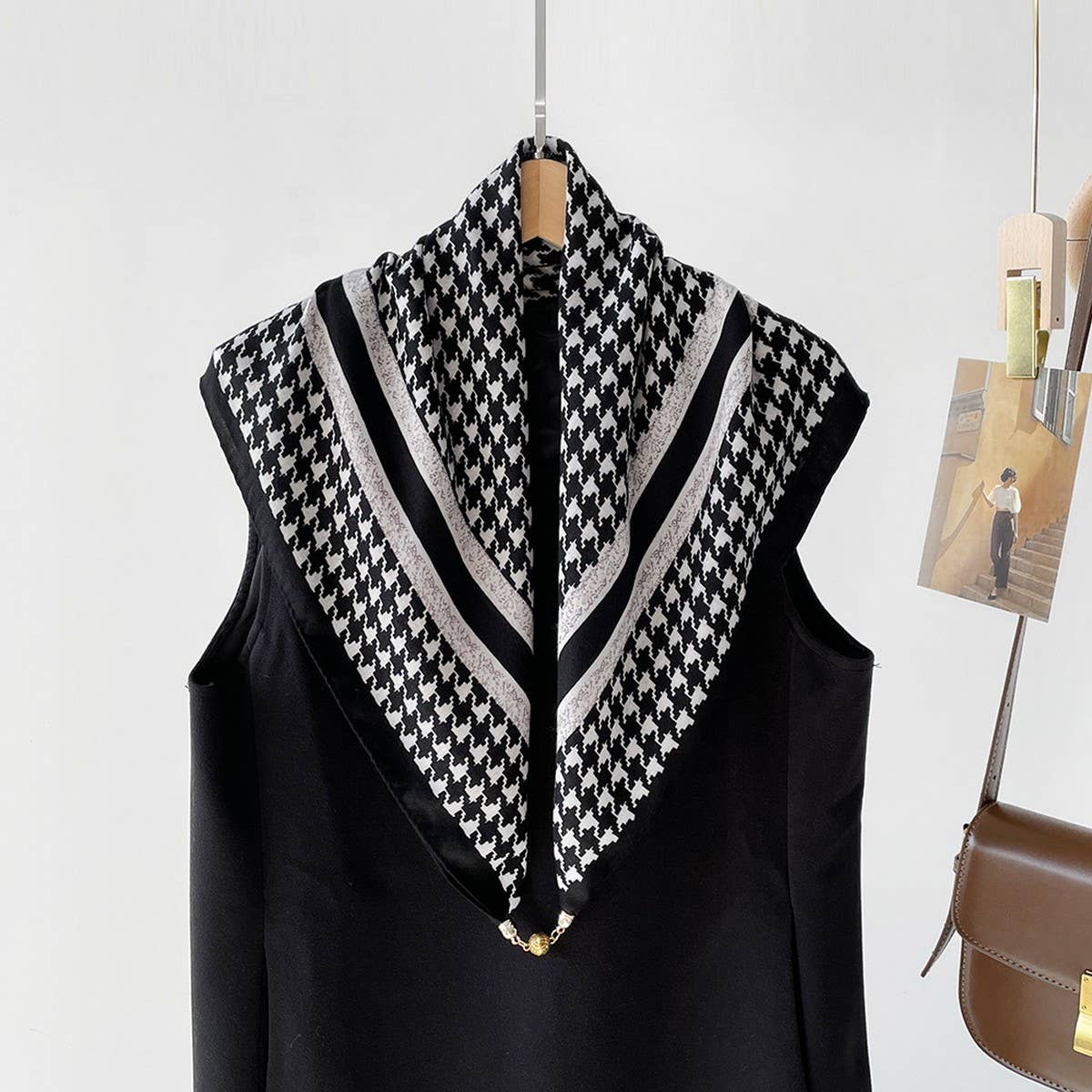 Magnetic Closure Scarf, Floral Triangle Neck Wrap